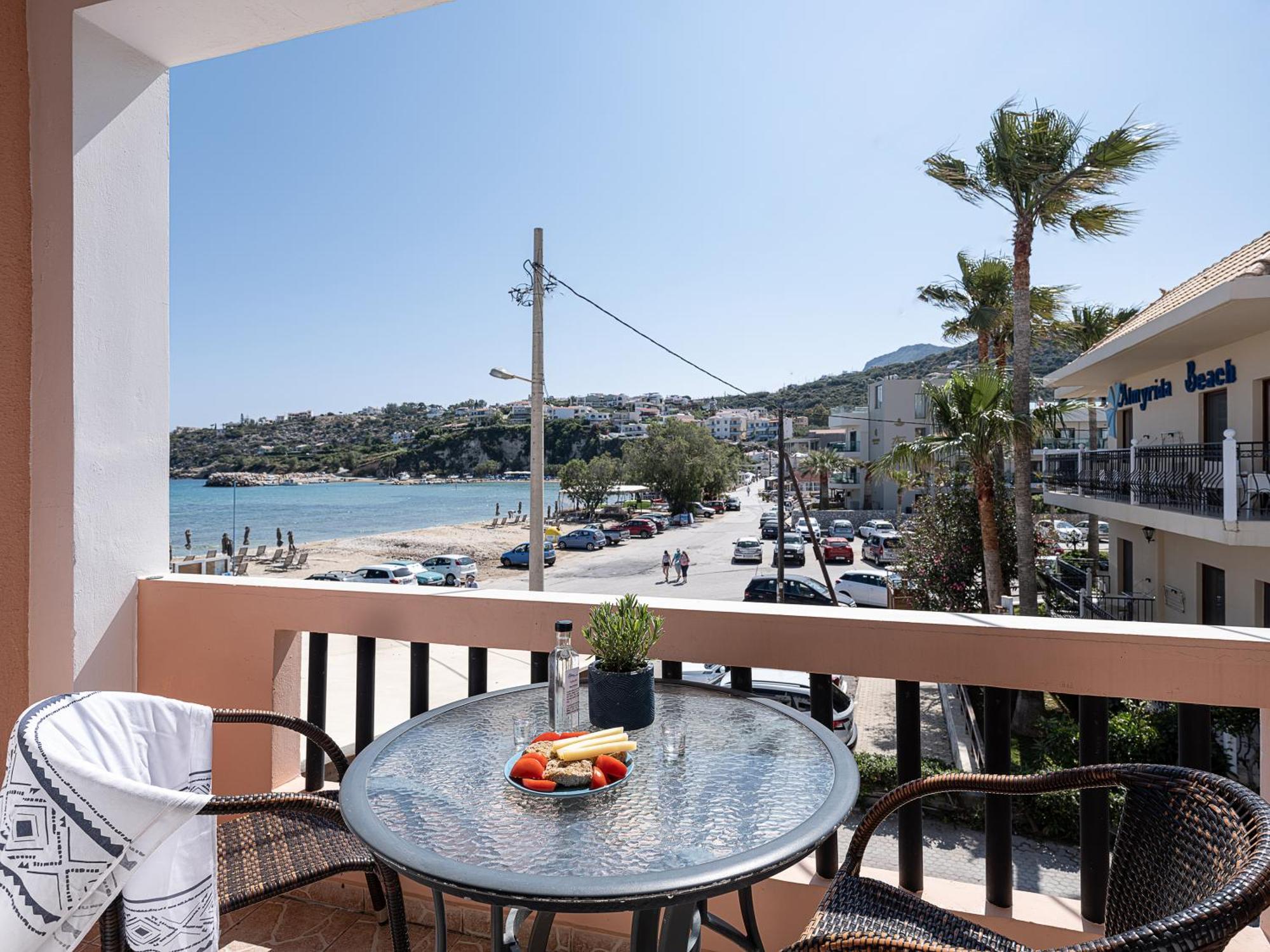 Elena Seafront Luxury Apartments Алмирида Экстерьер фото